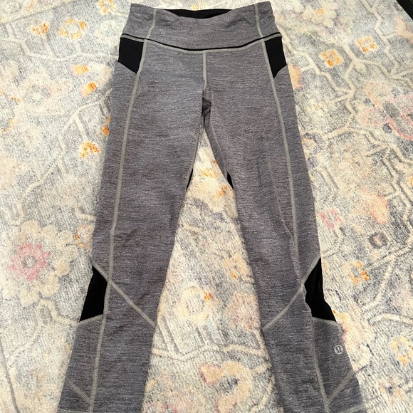 Lululemon leggings - Picture 1 of 2